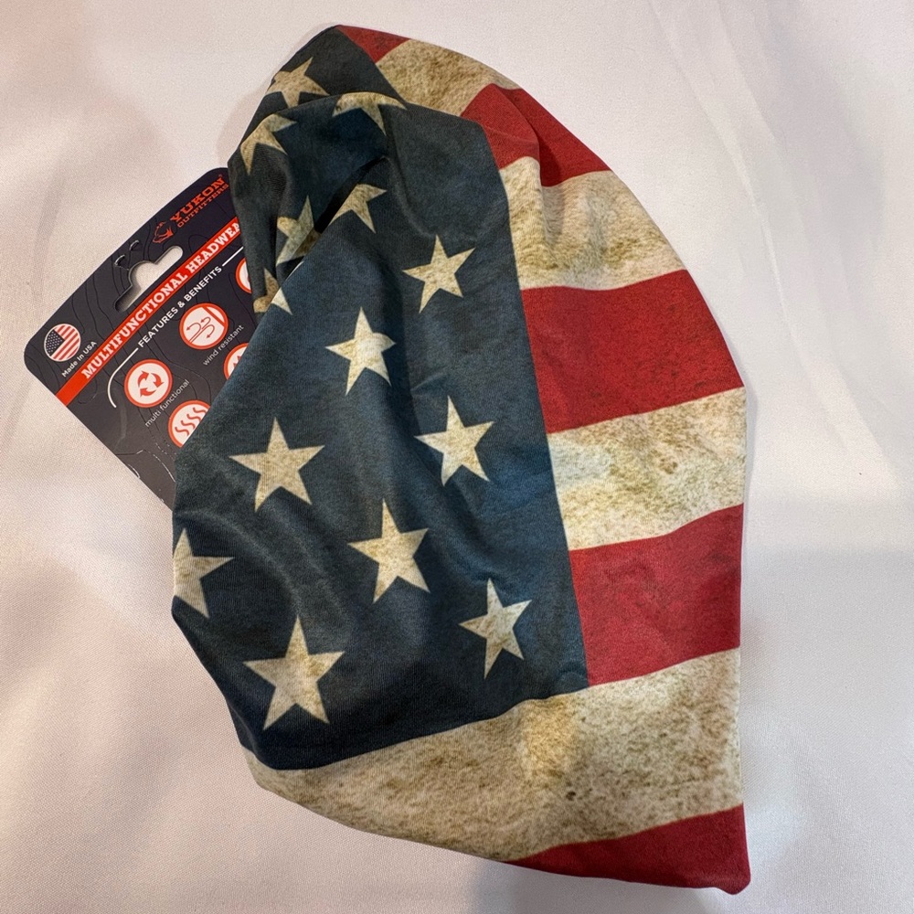 Yukon Outfitters Men’s Neck Gaitor‎ Old Glory Flag red blue  NWT made in USA